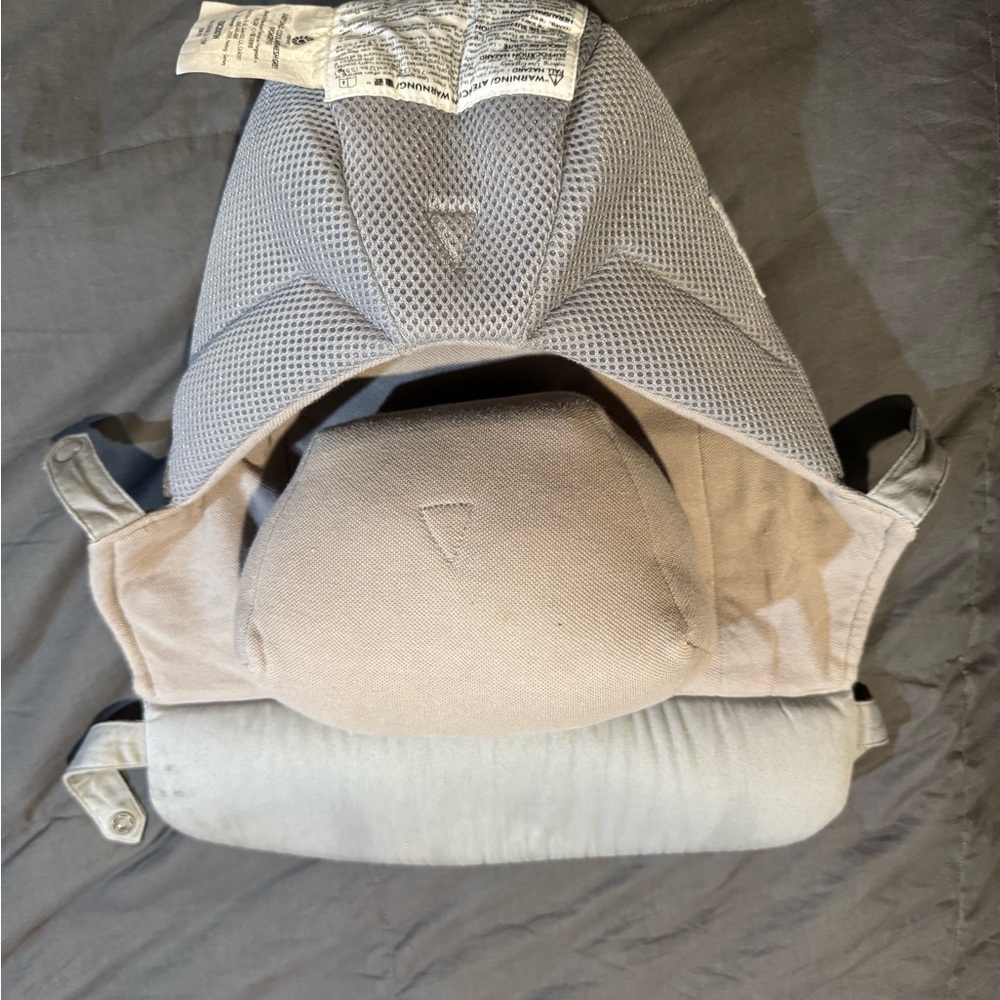 Ergobaby infant insert Gray